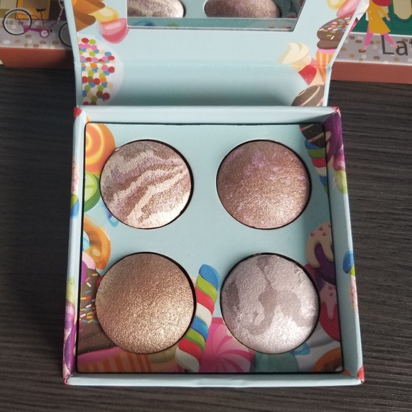 Beauty Creations Baked pops Luminizer/Highlighter - Picture 1 of 3